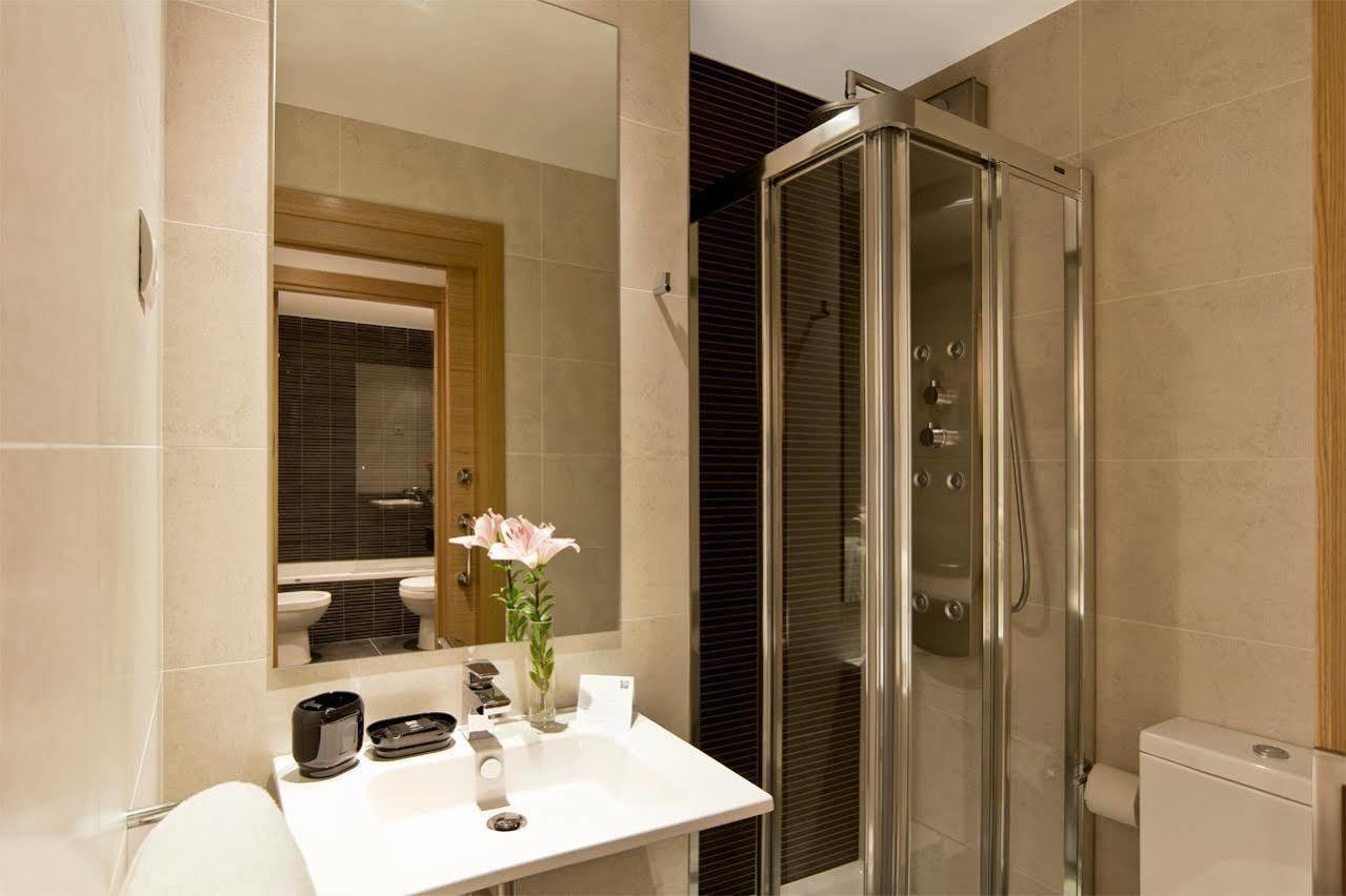 Sleep Urgell By Stay Barcelona Buitenkant foto